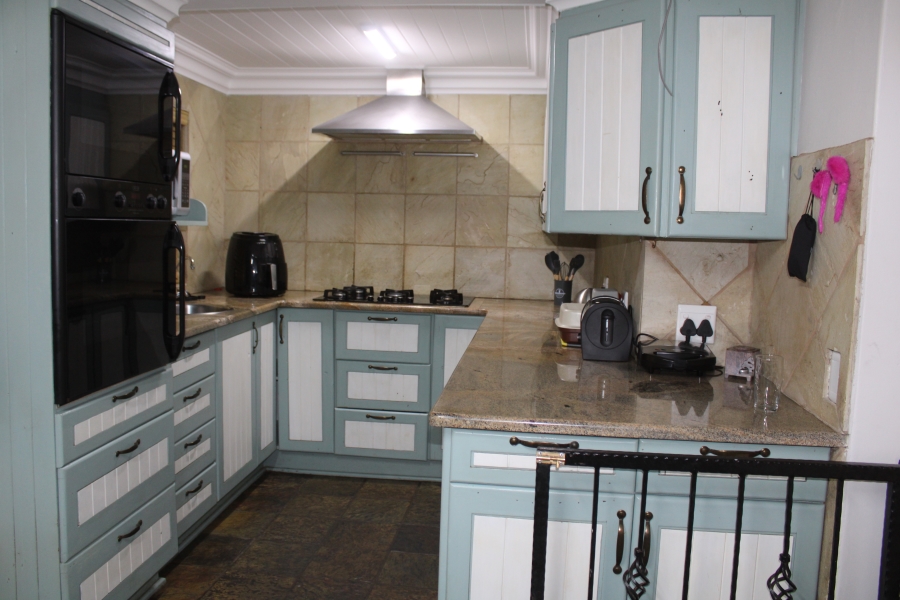 4 Bedroom Property for Sale in Stilbaai Wes Western Cape